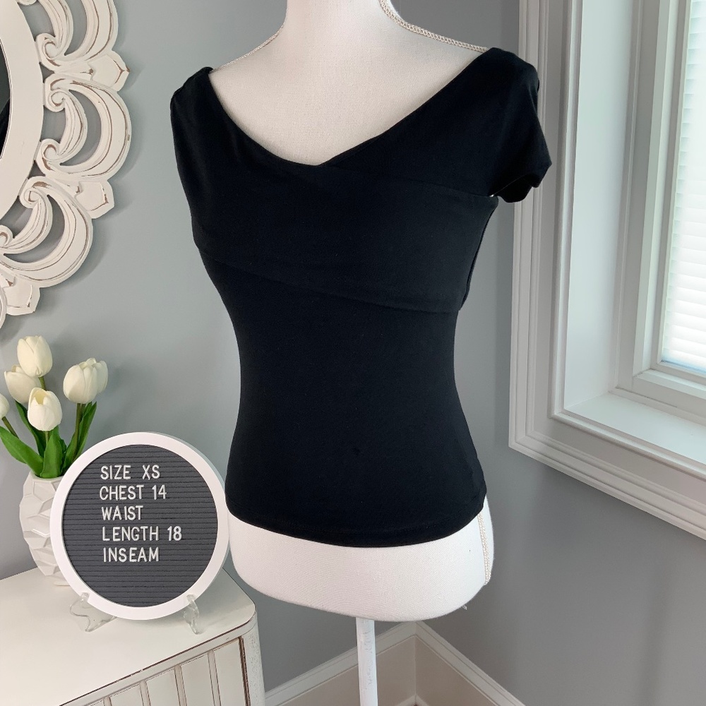 NWT H&M Black Off the Shoulder Top Size XS